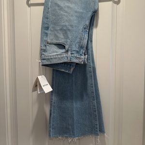 NWT mother denim weekender fray size 28